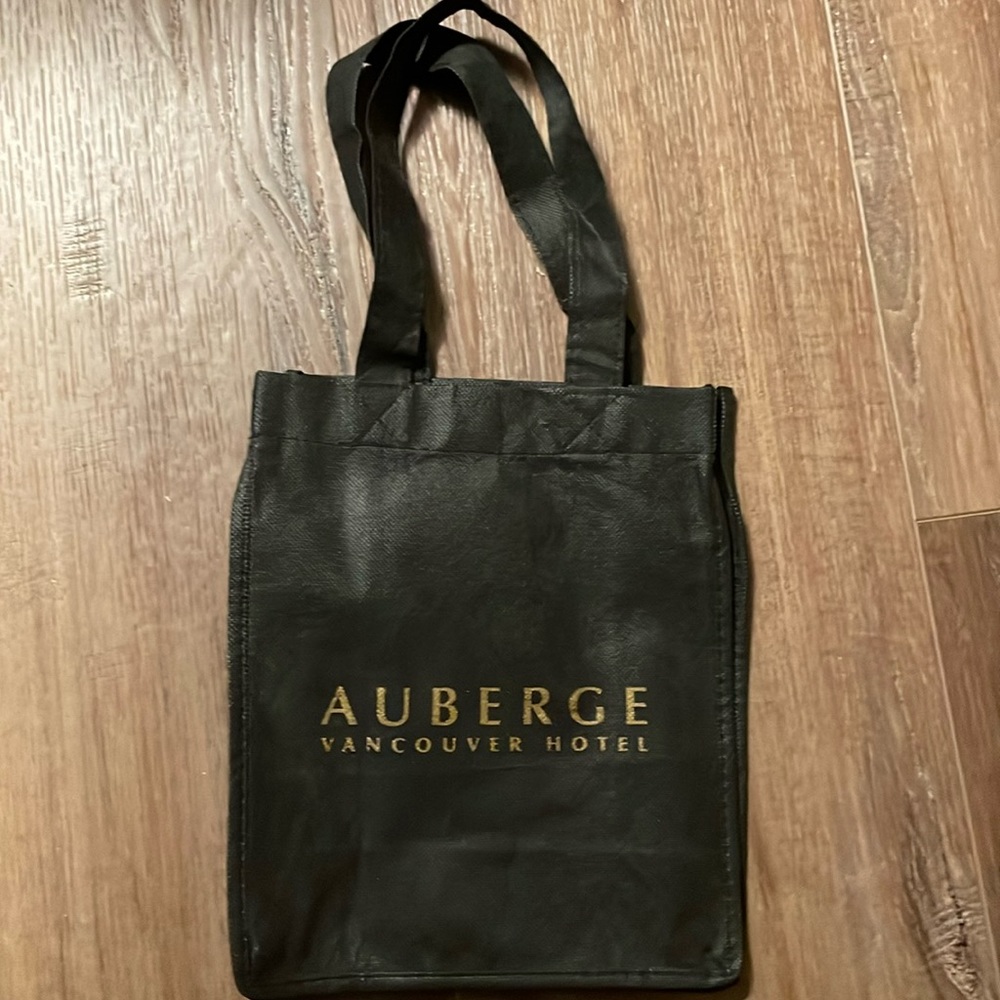 Auberge Vancouver Hotel small black bag